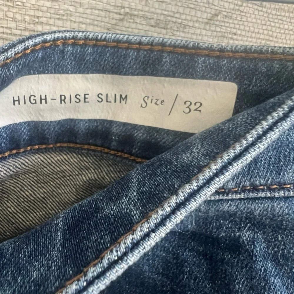32 Anthropologie pilcro high rise slim jean shorts dark denim raw edge Bermudas - Picture 4 of 11